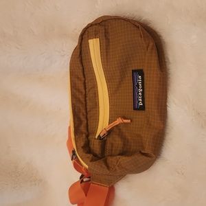 Patagonia Ultralight Black Hole Mini Hip PackSisu brown